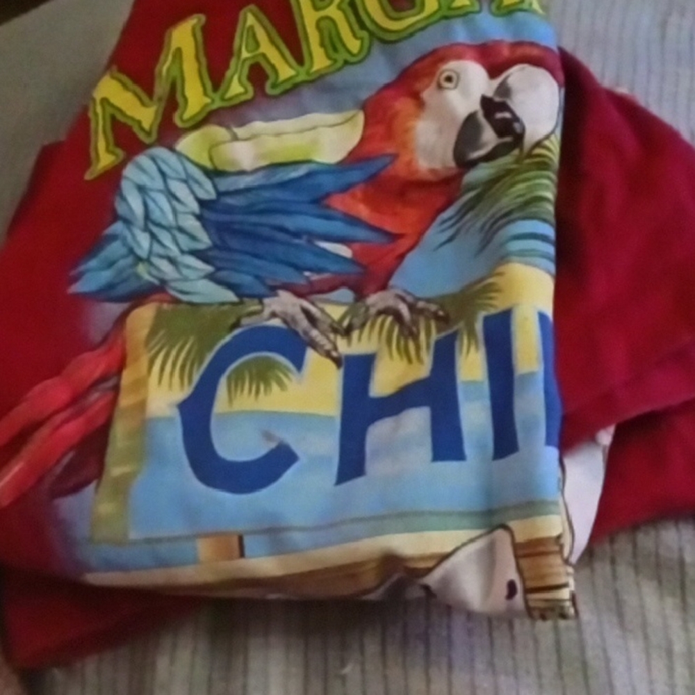 Vibrant Parrot Graphic Tank Top